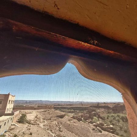 Maison D'Hotes Izza Kelaat-M'Gouna Buitenkant foto