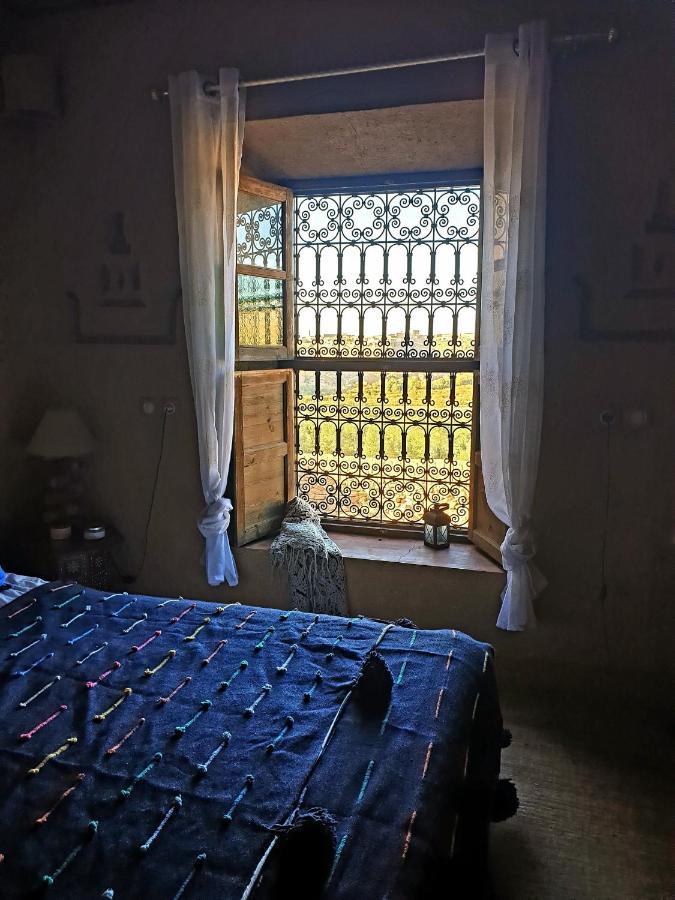 Maison D'Hotes Izza Kelaat-M'Gouna Buitenkant foto