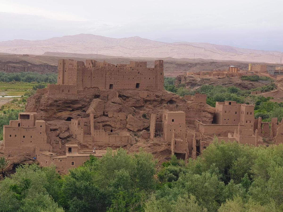 Maison D'Hotes Izza Kelaat-M'Gouna Buitenkant foto