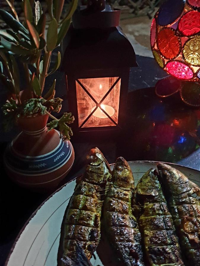 Maison D'Hotes Izza Kelaat-M'Gouna Buitenkant foto