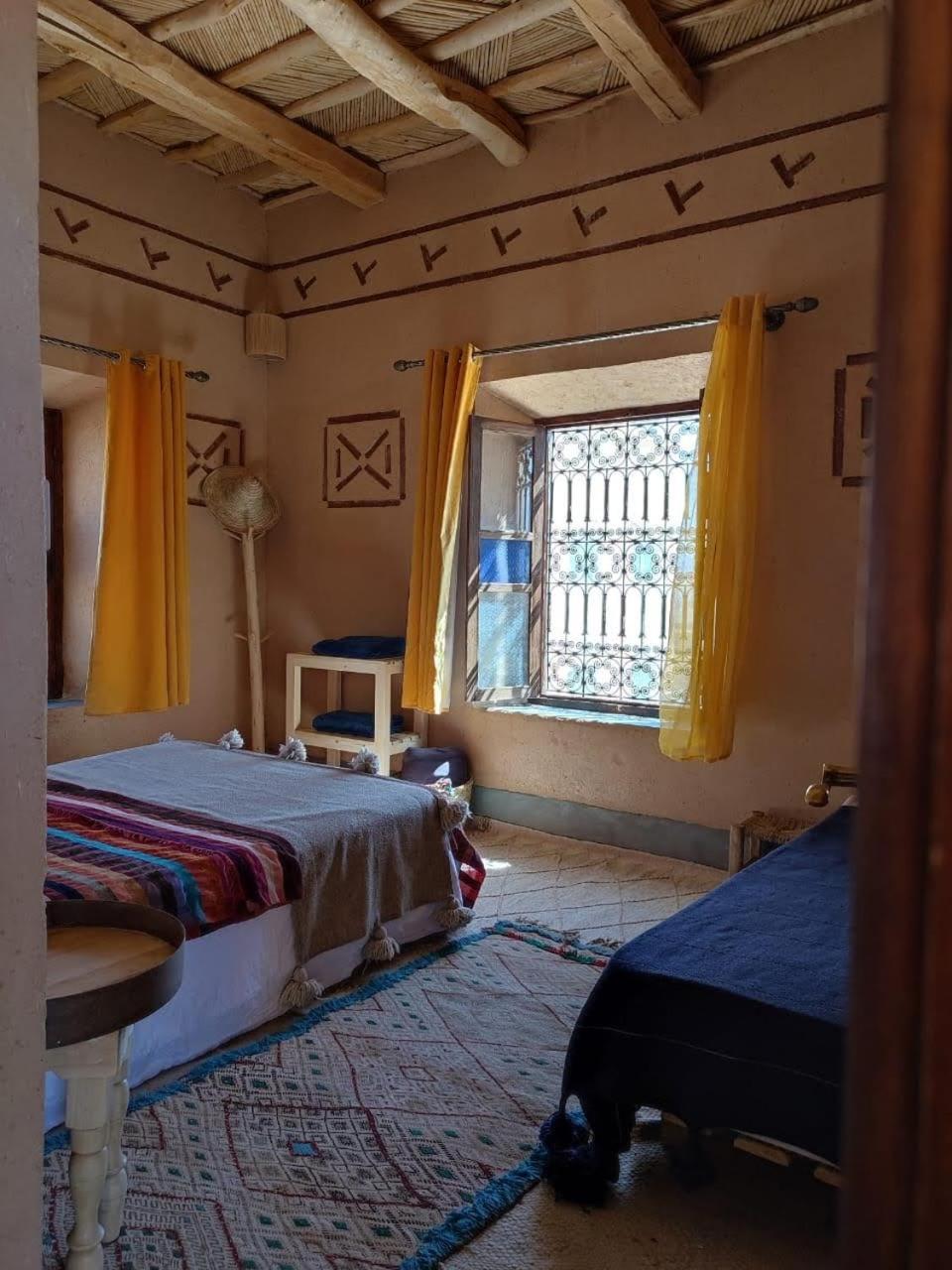Maison D'Hotes Izza Kelaat-M'Gouna Buitenkant foto