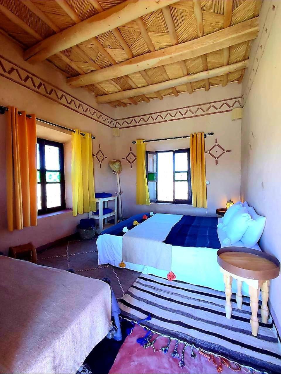 Maison D'Hotes Izza Kelaat-M'Gouna Buitenkant foto