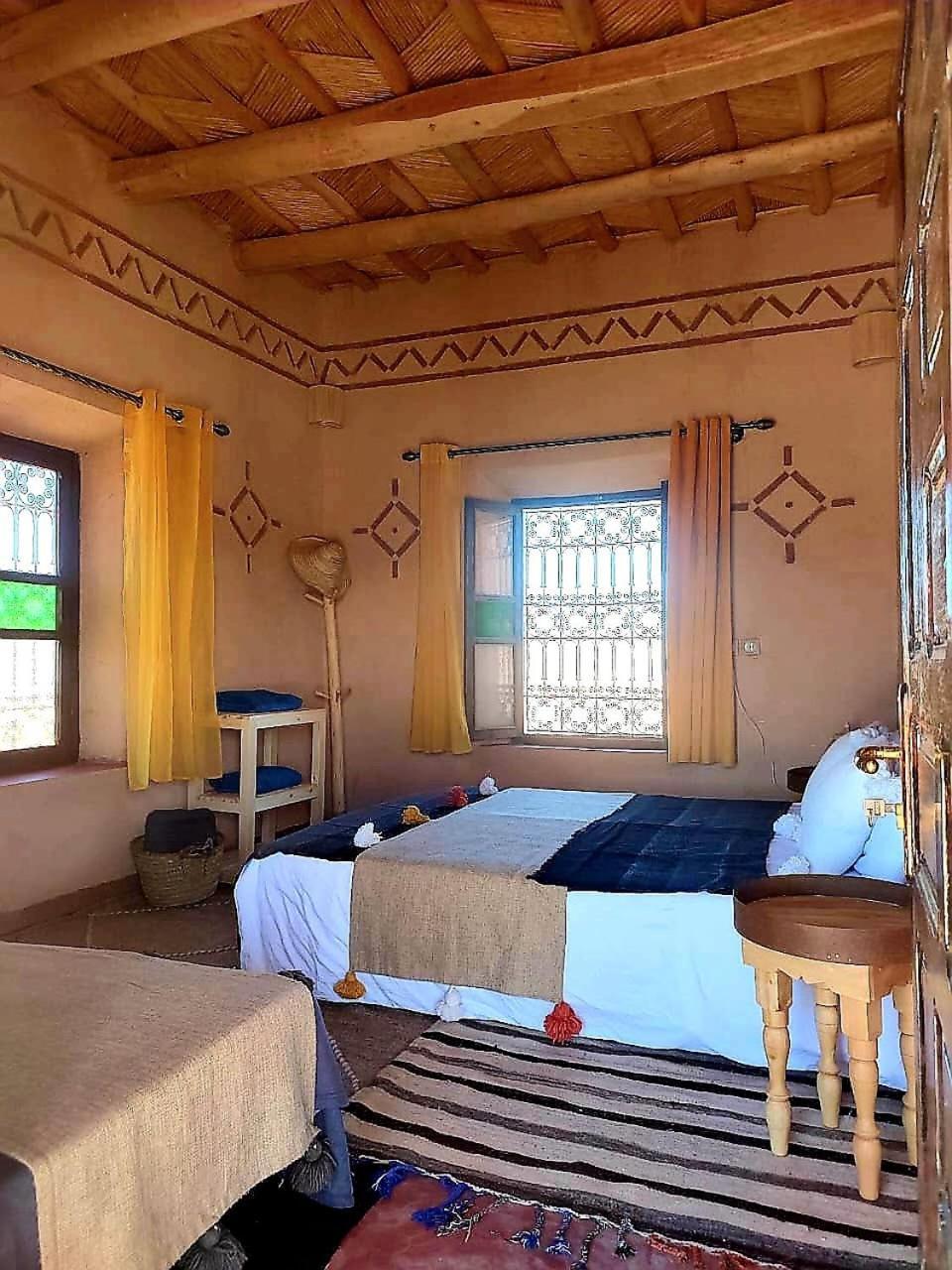 Maison D'Hotes Izza Kelaat-M'Gouna Buitenkant foto