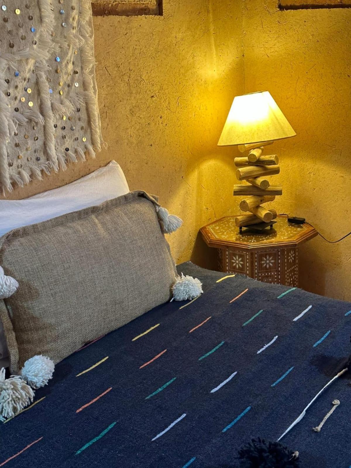 Maison D'Hotes Izza Kelaat-M'Gouna Buitenkant foto